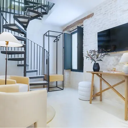 Luxurious Duplex 1bd 1bth Over Casa Pilatos * Seville