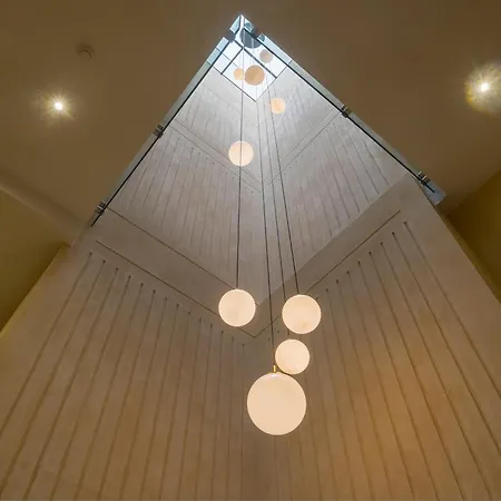Luxurious Duplex 1bd 1bth Over Casa Pilatos