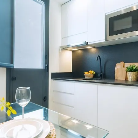 Luxurious Duplex - Buthtub - 1bd 1bth Casa Pilatos Apartment