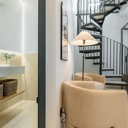 Luxurious Duplex - Buthtub - 1bd 1bth Casa Pilatos Apartment *