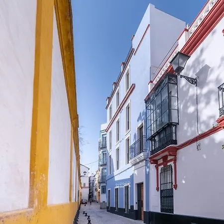 Aparthotel Luxurious Duplex - Buthtub - 1bd 1bth Casa Pilatos 3*