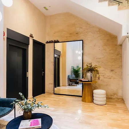 Luxurious Duplex - Buthtub - 1bd 1bth Casa Pilatos Apartment