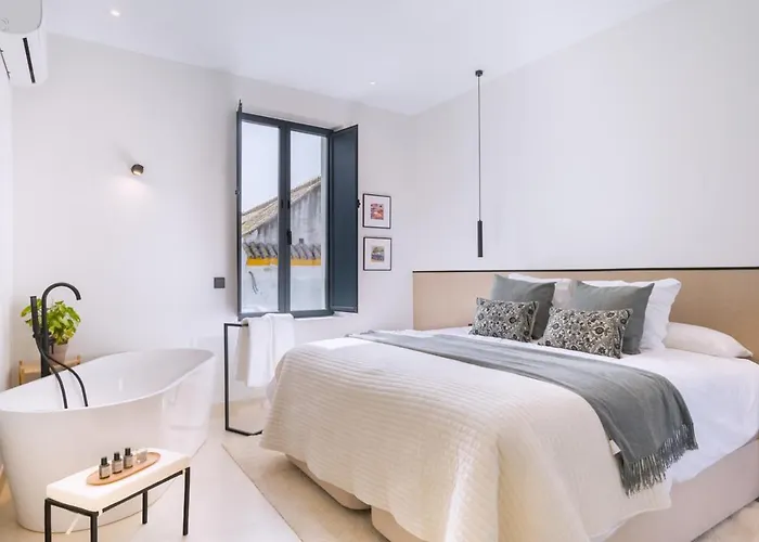 Aparthotel Luxurious Duplex - Buthtub - 1bd 1bth Casa Pilatos Seville