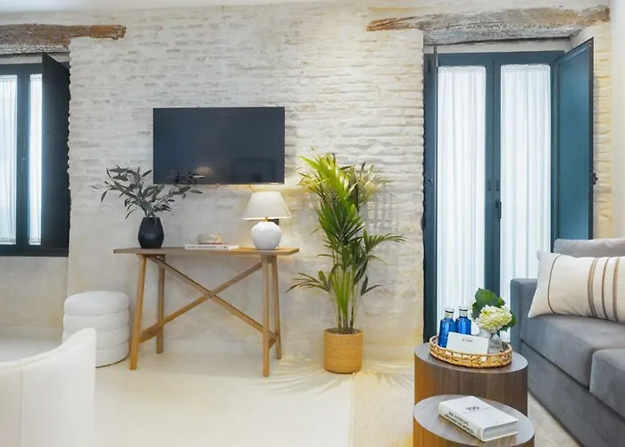 Luxurious Duplex - Buthtub - 1bd 1bth Casa Pilatos Aparthotel