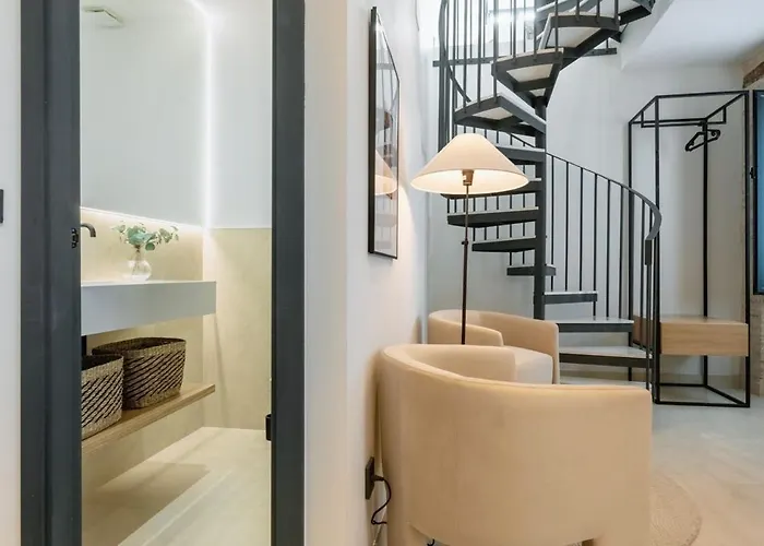 Luxurious Duplex - Buthtub - 1bd 1bth Casa Pilatos Aparthotel 3*